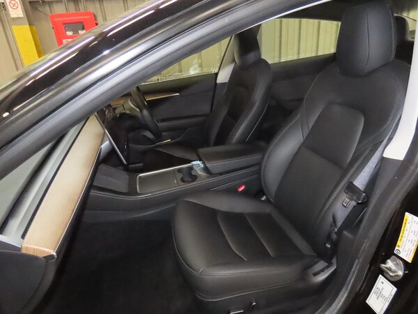 Used Tesla Model 3 2021 for sale - 76310111: Photo 10