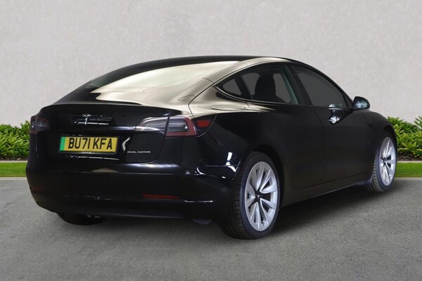 Used Tesla Model 3 2021 for sale - 76310111: Photo 2