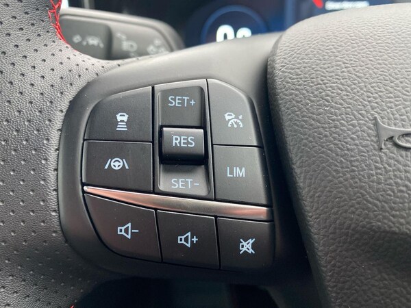 Used Ford Focus 2025 for sale - 76293105: Photo 26