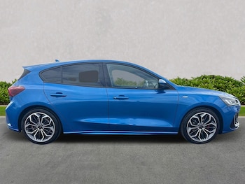 Used Ford Focus 2022 for sale - 75505484: Photo