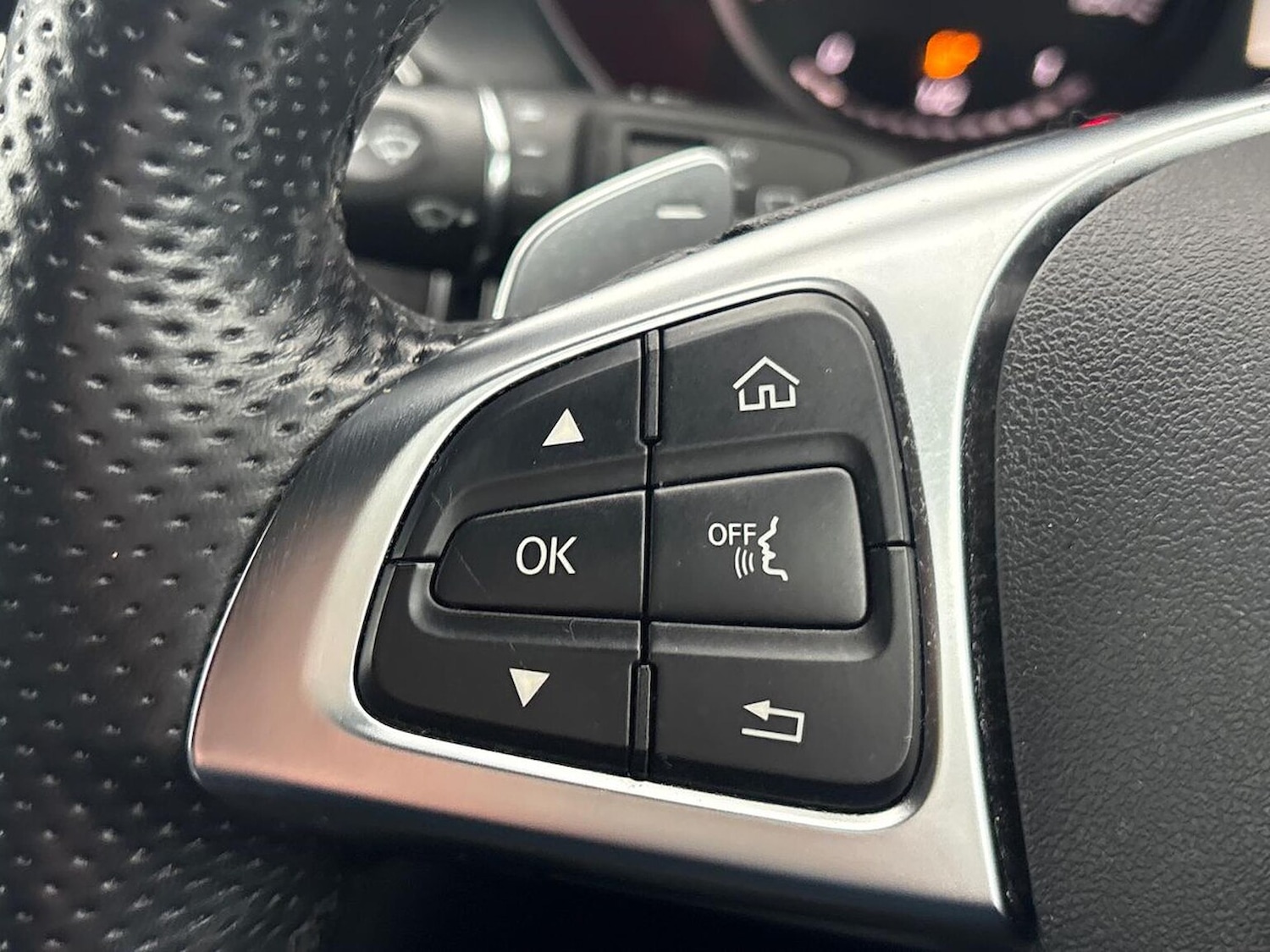 Used Mercedes-Benz GLC 2019 for sale - 77056976: Photo 28