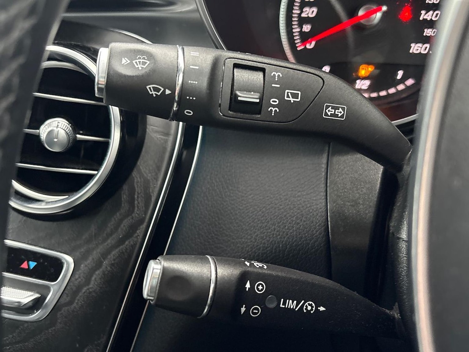 Used Mercedes-Benz GLC 2019 for sale - 77056976: Photo 30