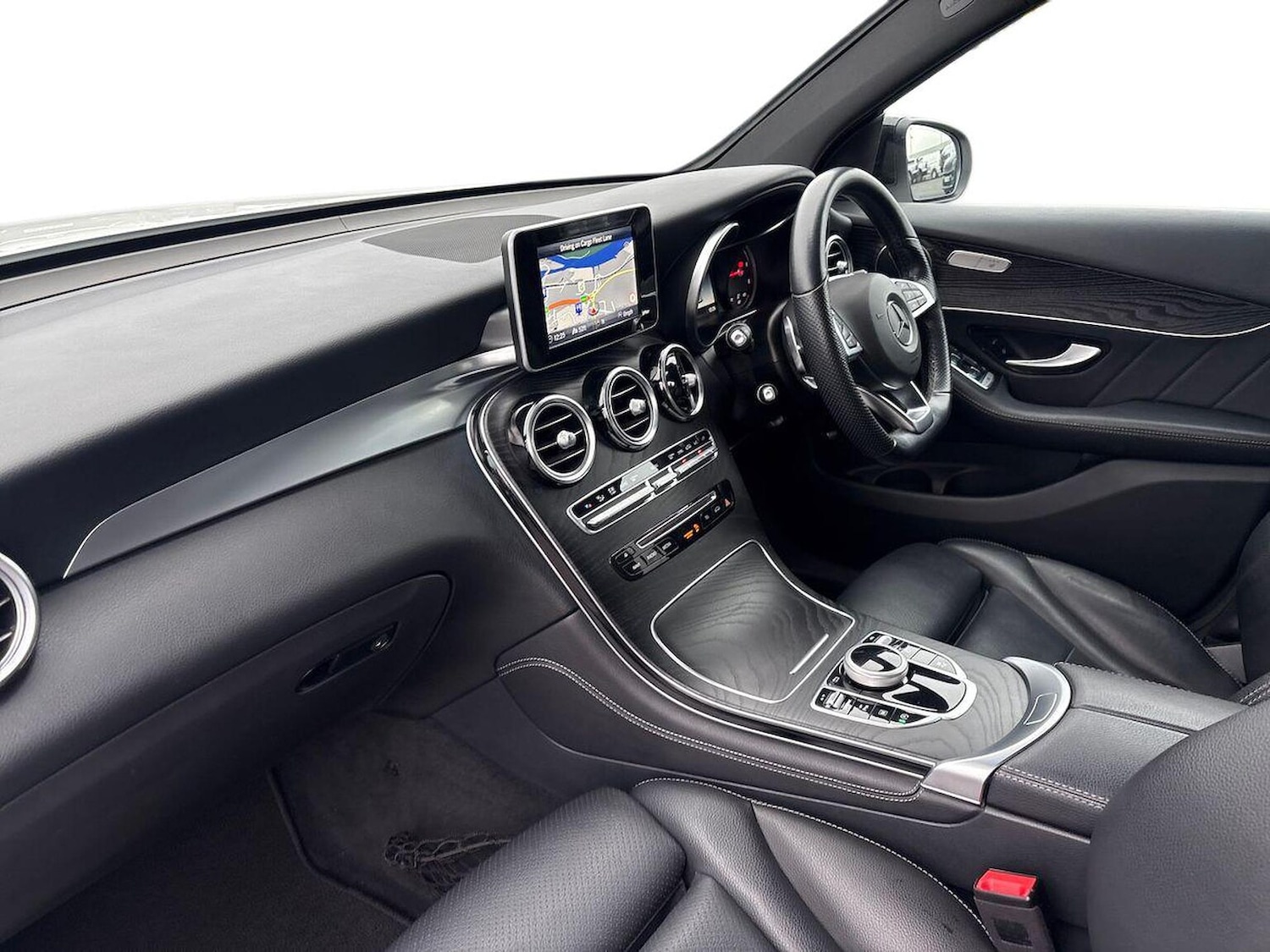 Used Mercedes-Benz GLC 2019 for sale - 77056976: Photo 9