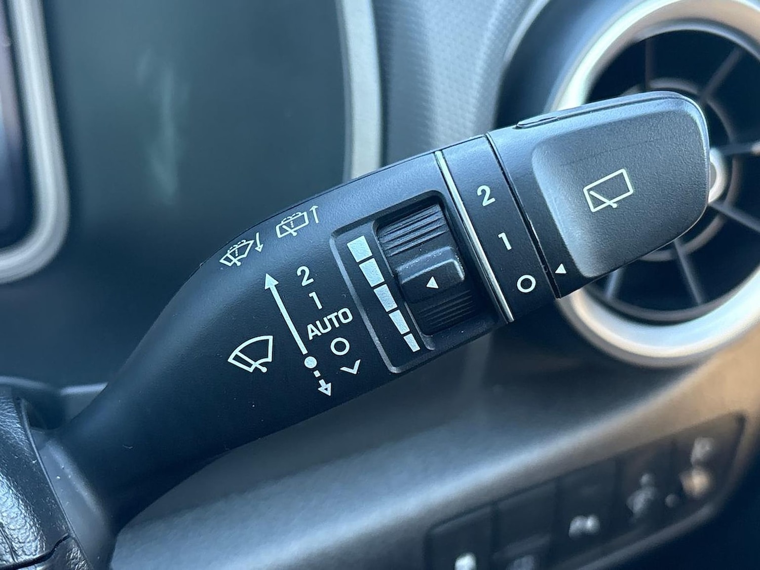 Used Hyundai KONA 2022 for sale - 76778304: Photo 28