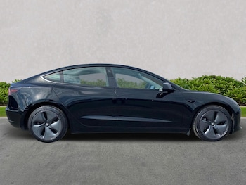Used Tesla Model 3 2021 for sale - 75530124: Photo