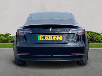 Used Tesla Model 3 2021 for sale - 75530124: Photo