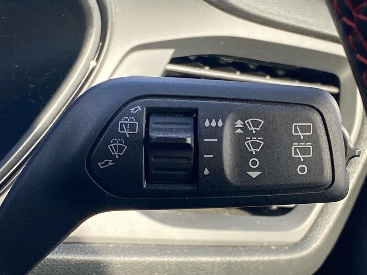 Used Ford Focus 2023 for sale - 78195083: Photo 31