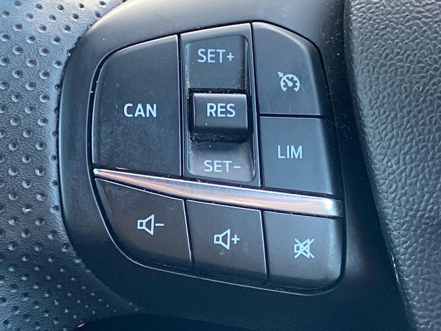 Used Ford Puma 2020 for sale - 78195206: Photo 28