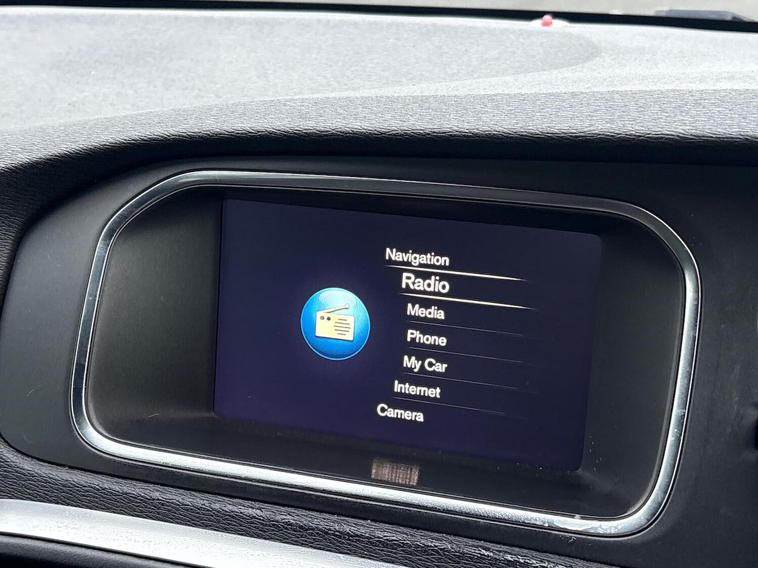 Used Volvo V40 2019 for sale - 77488977: Photo 11