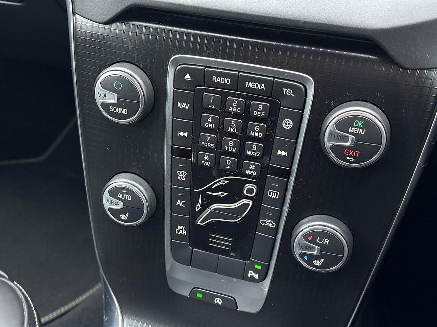 Used Volvo V40 2019 for sale - 77488977: Photo 12