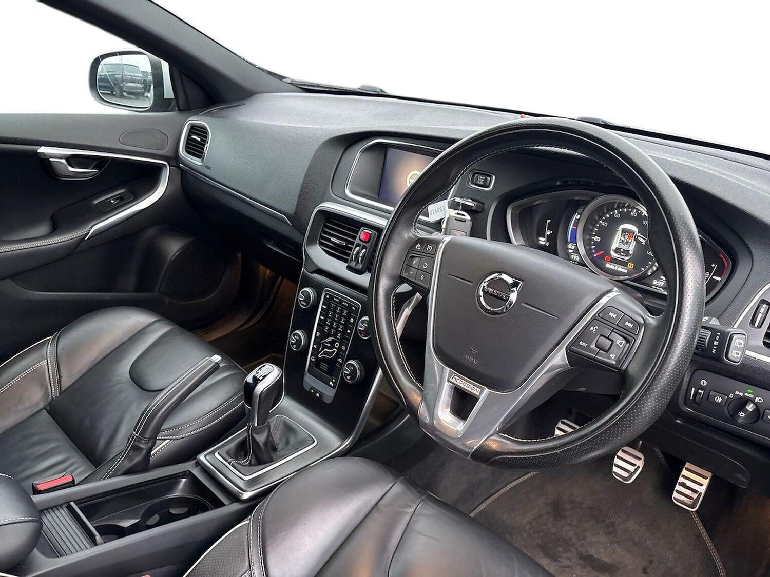 Used Volvo V40 2019 for sale - 77488977: Photo 15