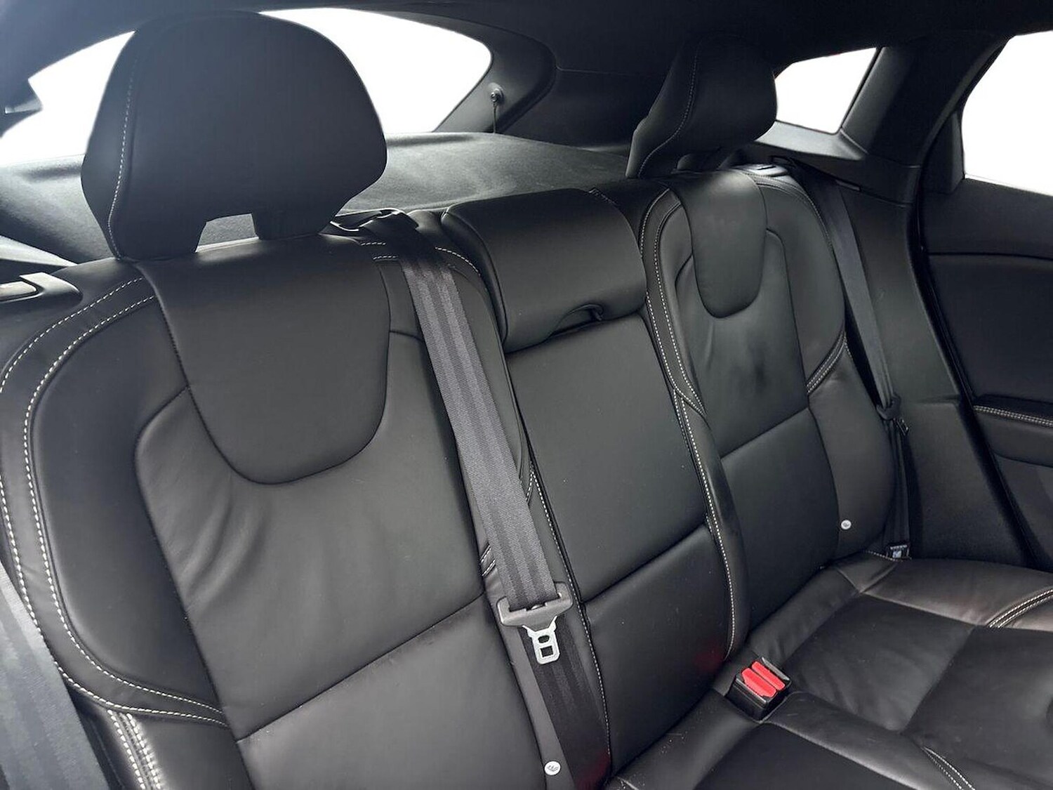 Used Volvo V40 2019 for sale - 77488977: Photo 16