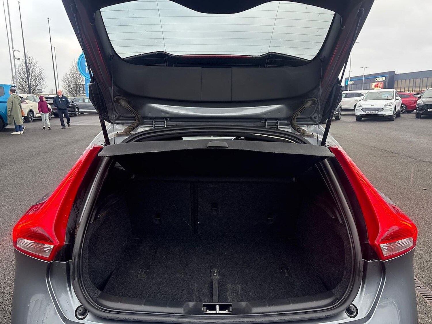 Used Volvo V40 2019 for sale - 77488977: Photo 17