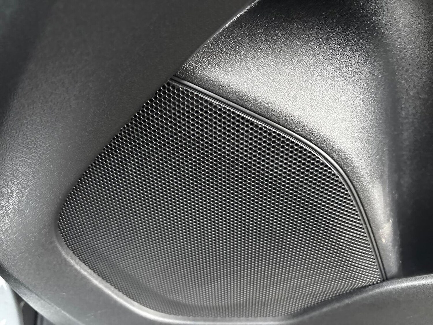 Used Volvo V40 2019 for sale - 77488977: Photo 31