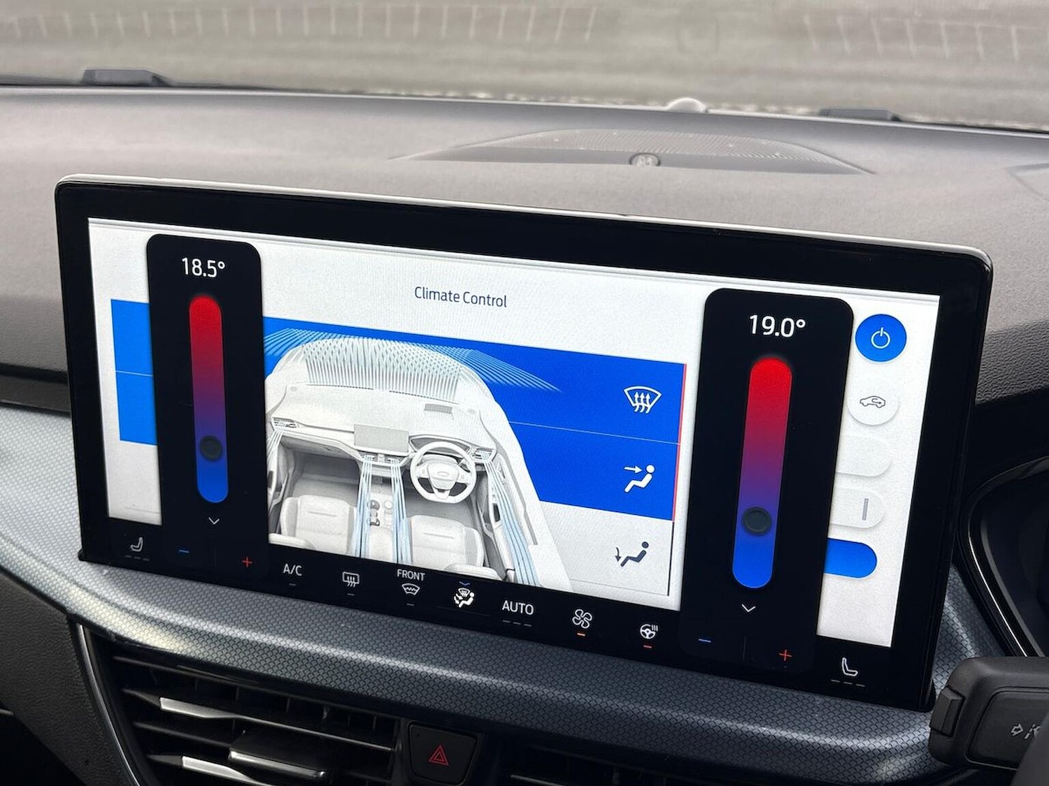 Used Ford Focus 2024 for sale - 76566561: Photo 11