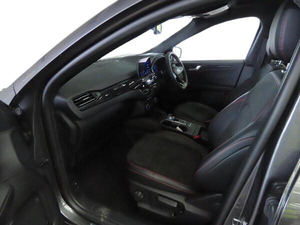 Used Ford Kuga 2023 for sale - 76299446: Photo 6