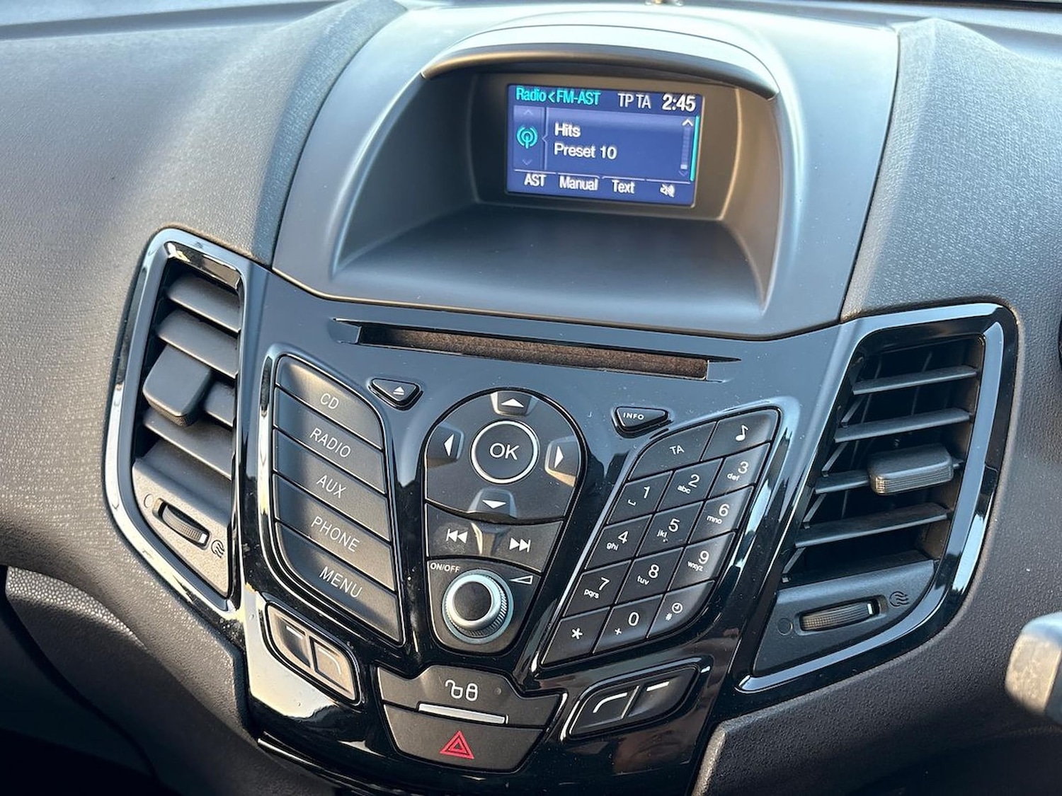 Used Ford Fiesta 2015 for sale - 77069291: Photo 13