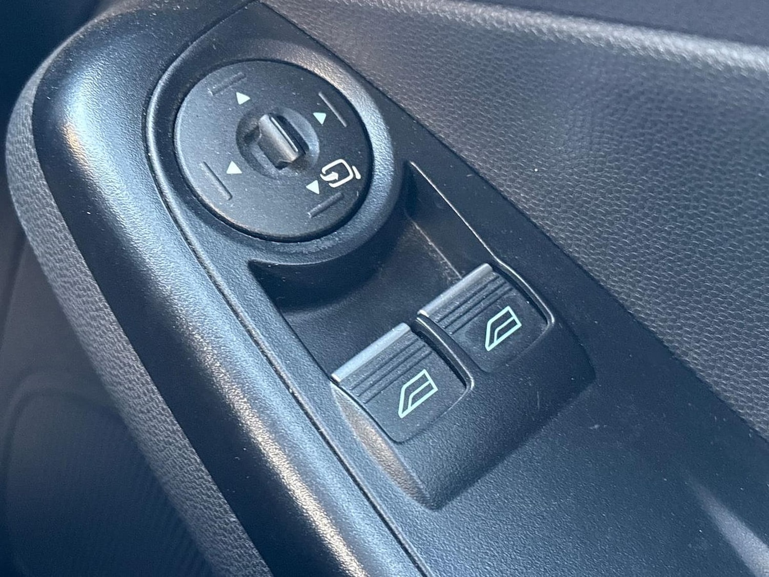 Used Ford Fiesta 2015 for sale - 77069291: Photo 23