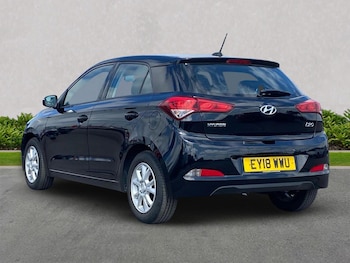 Used Hyundai i20 2018 for sale - 79091412: Photo