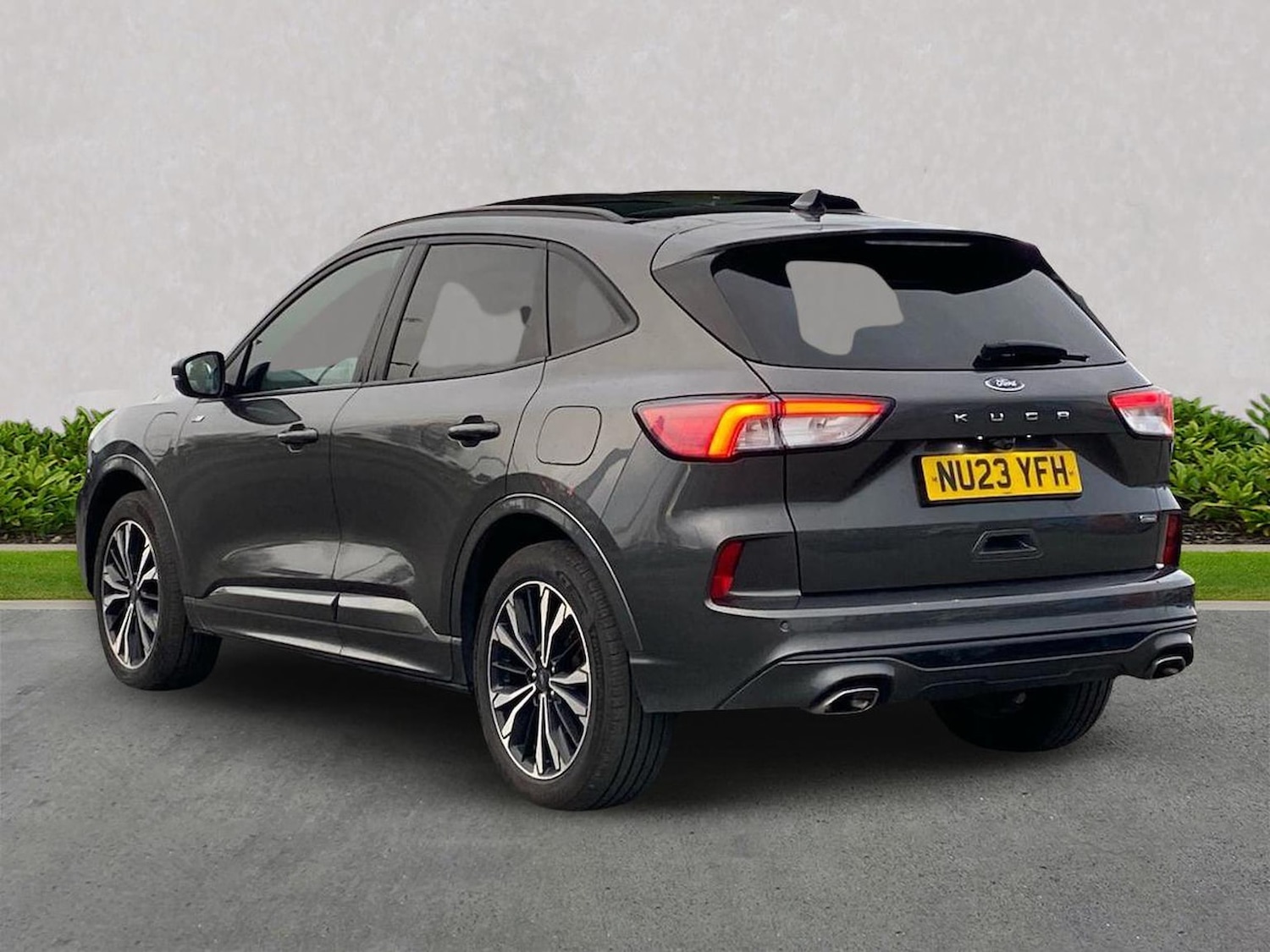 Used Ford Kuga 2023 for sale - 78176544: Photo 2