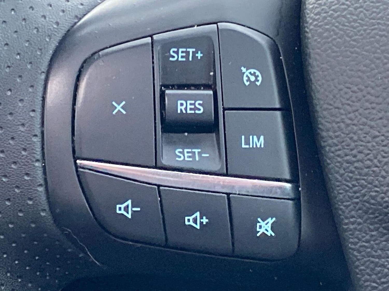 Used Ford Kuga 2023 for sale - 78176544: Photo 28