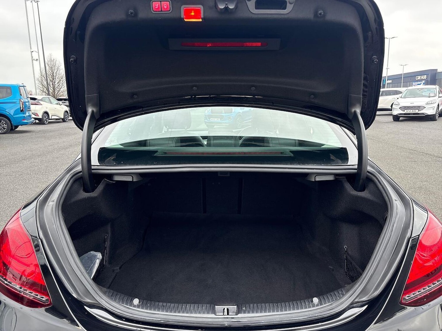 Used Mercedes-Benz C Class 2019 for sale - 77901716: Photo 17