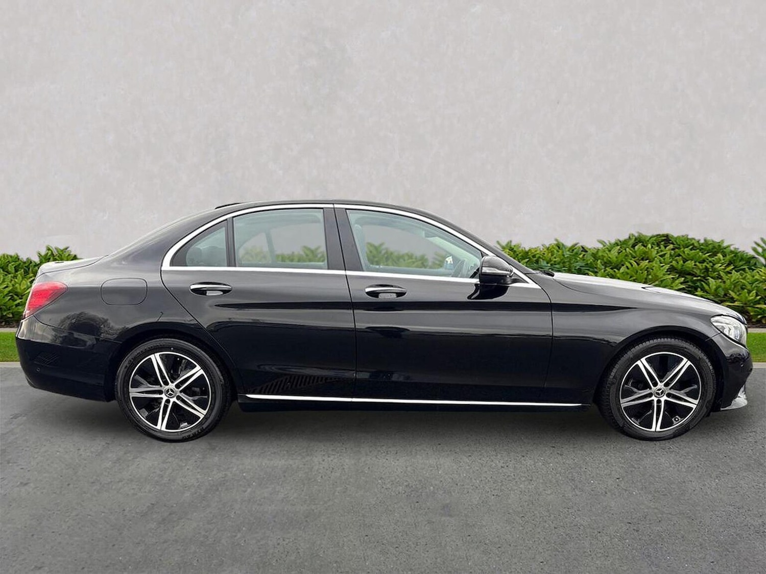 Used Mercedes-Benz C Class 2019 for sale - 77901716: Photo 3