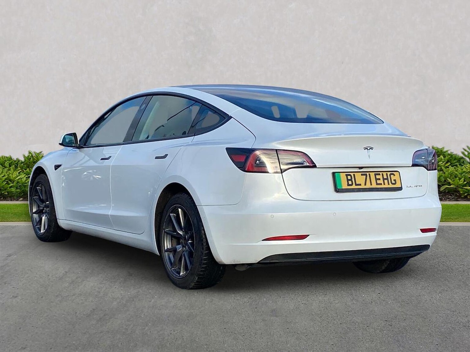 Used Tesla Model 3 2021 for sale - 77629368: Photo 2