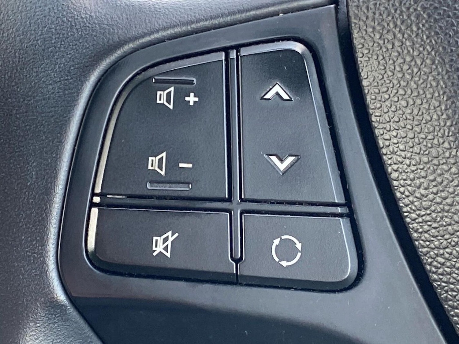 Used Hyundai i10 2018 for sale - 78213685: Photo 26