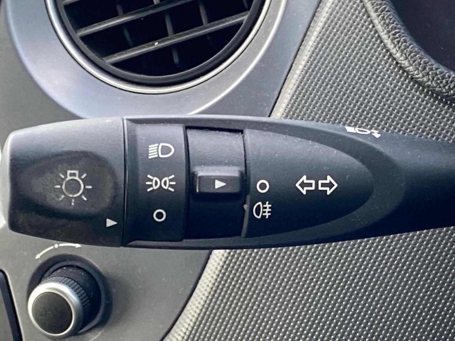 Used Hyundai i10 2018 for sale - 78213685: Photo 28