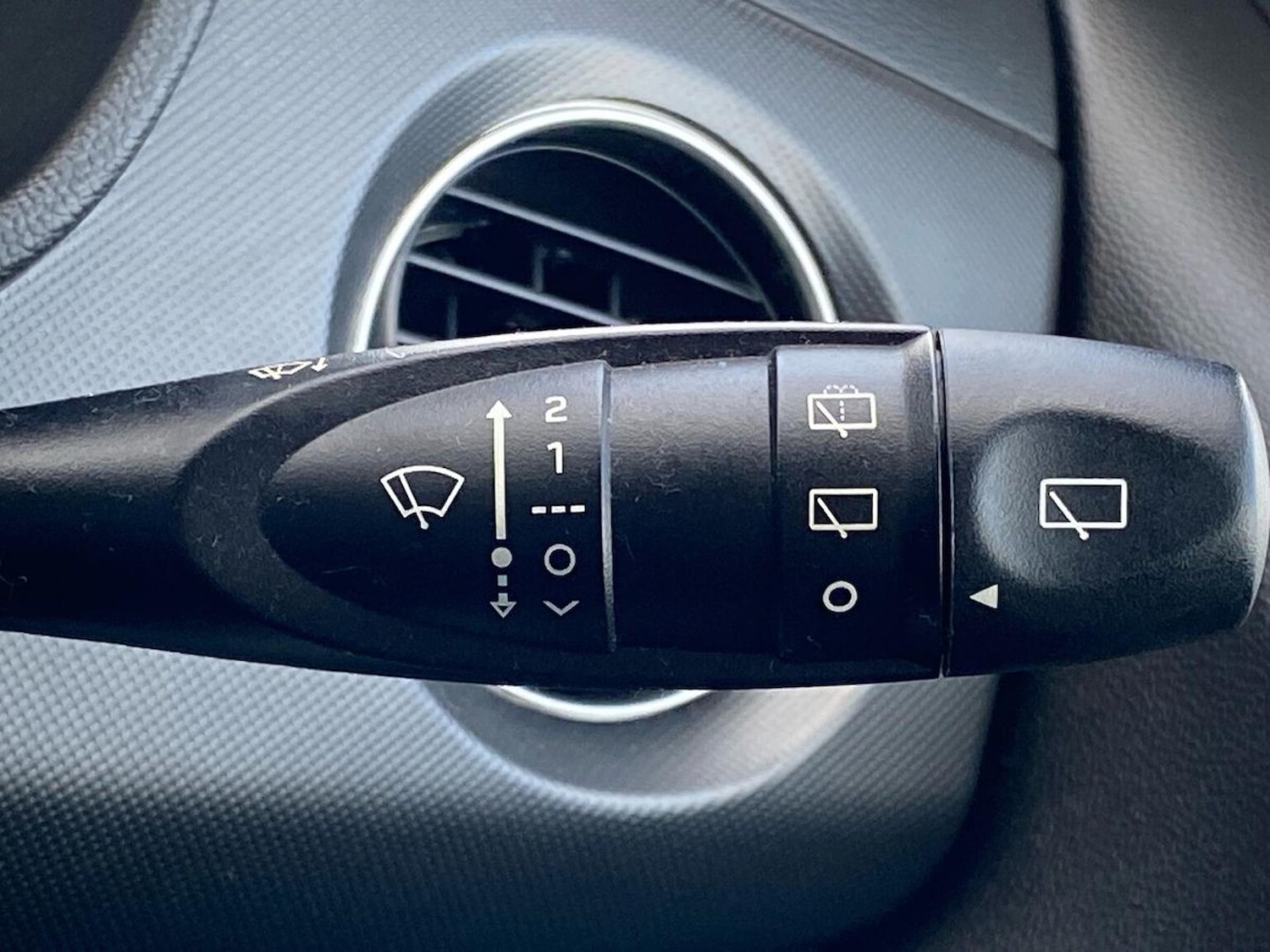 Used Hyundai i10 2018 for sale - 78213685: Photo 29