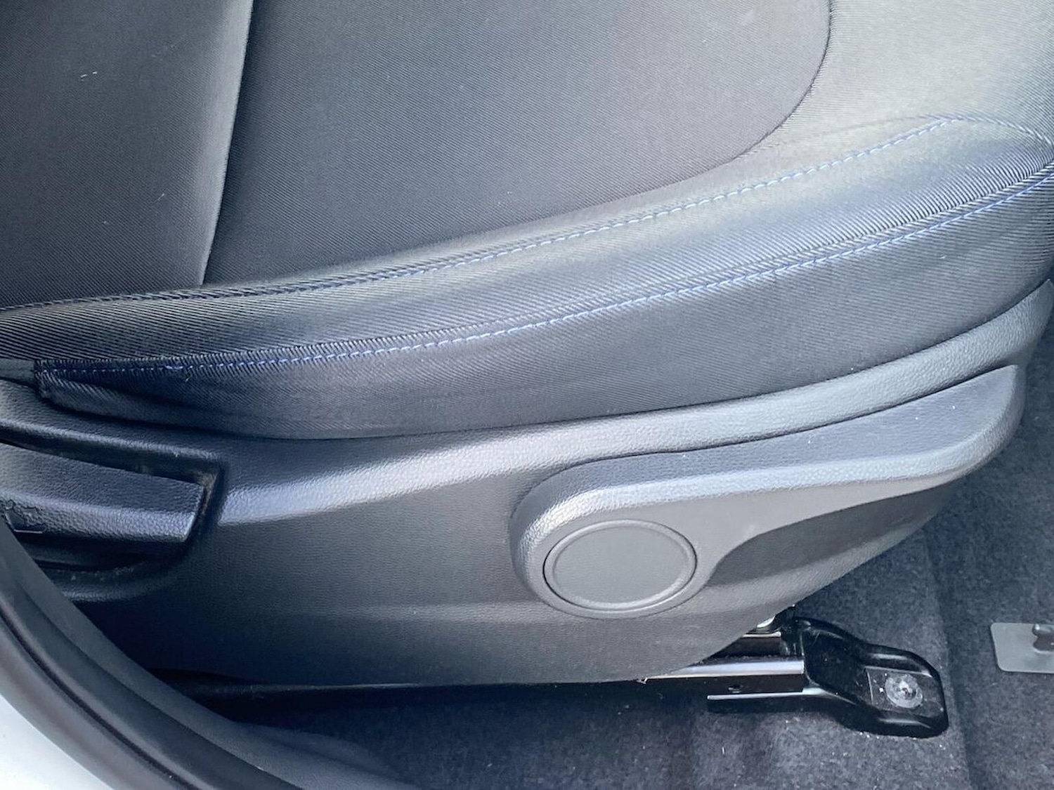 Used Hyundai i10 2018 for sale - 78213685: Photo 30