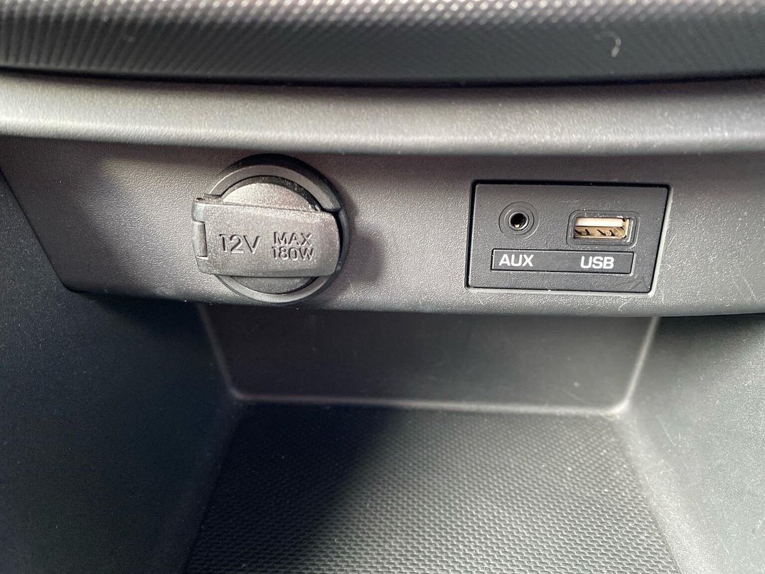 Used Hyundai i10 2018 for sale - 78213685: Photo 39