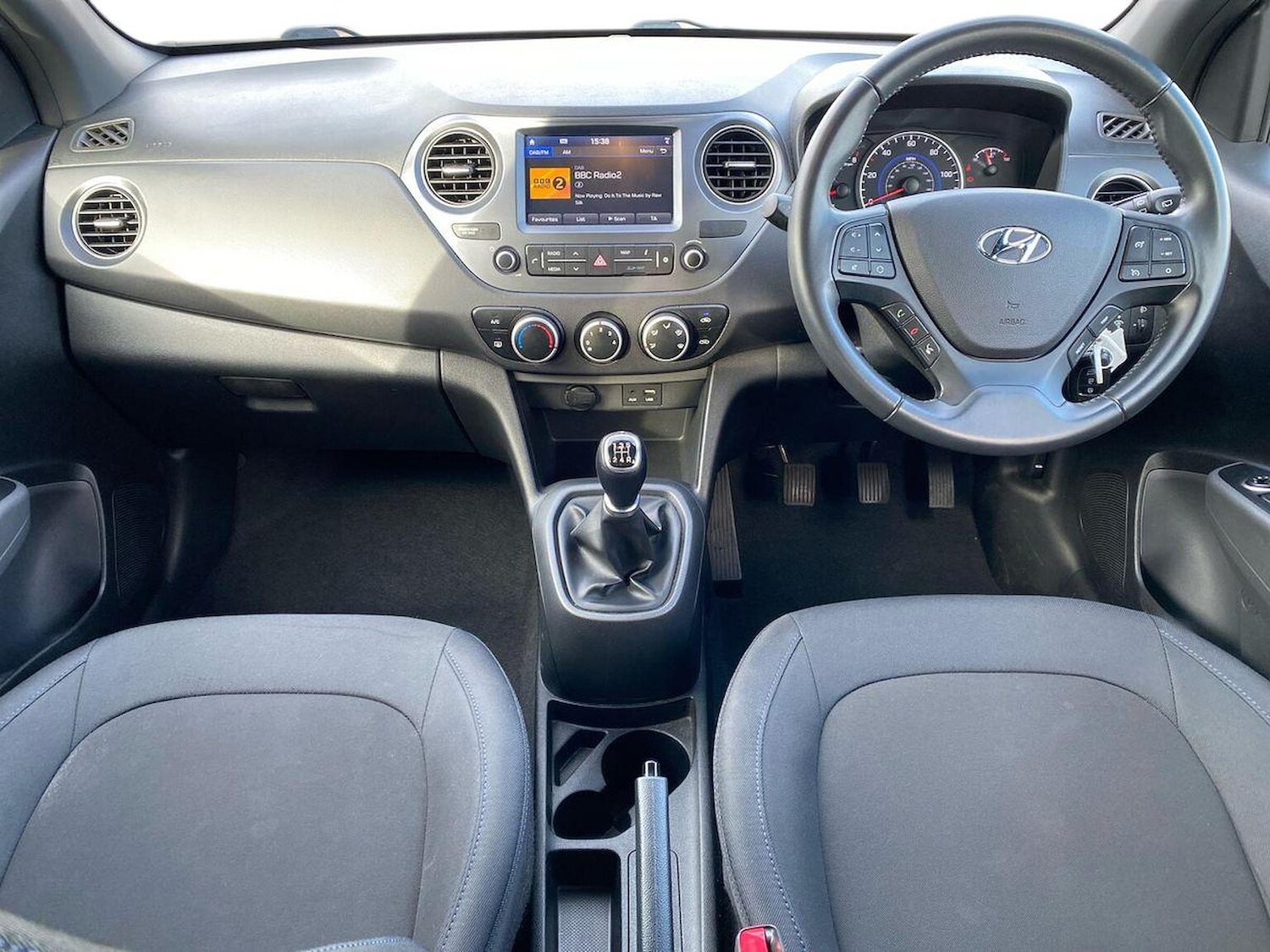Used Hyundai i10 2018 for sale - 78213685: Photo 8