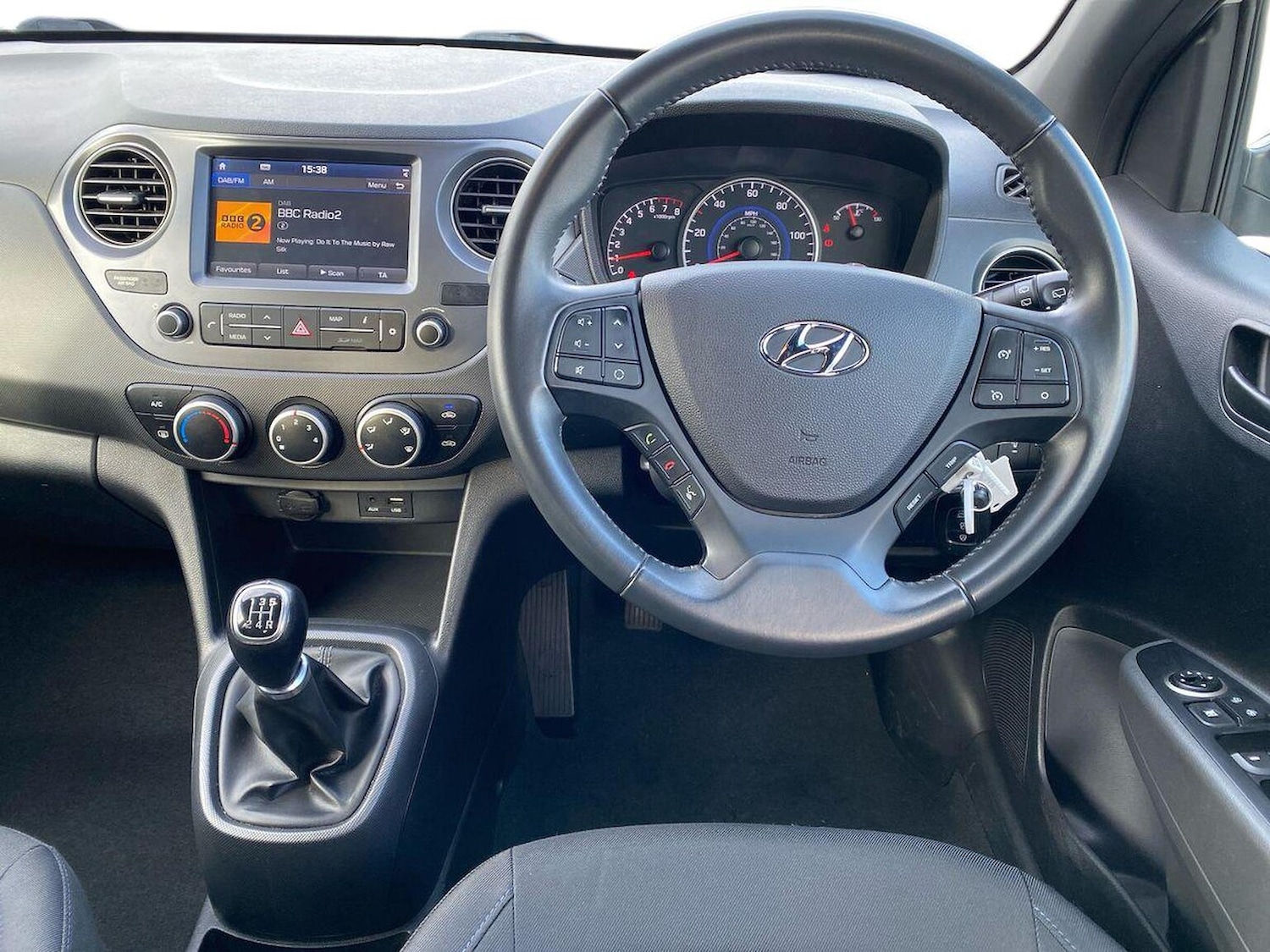 Used Hyundai i10 2018 for sale - 78213685: Photo 9