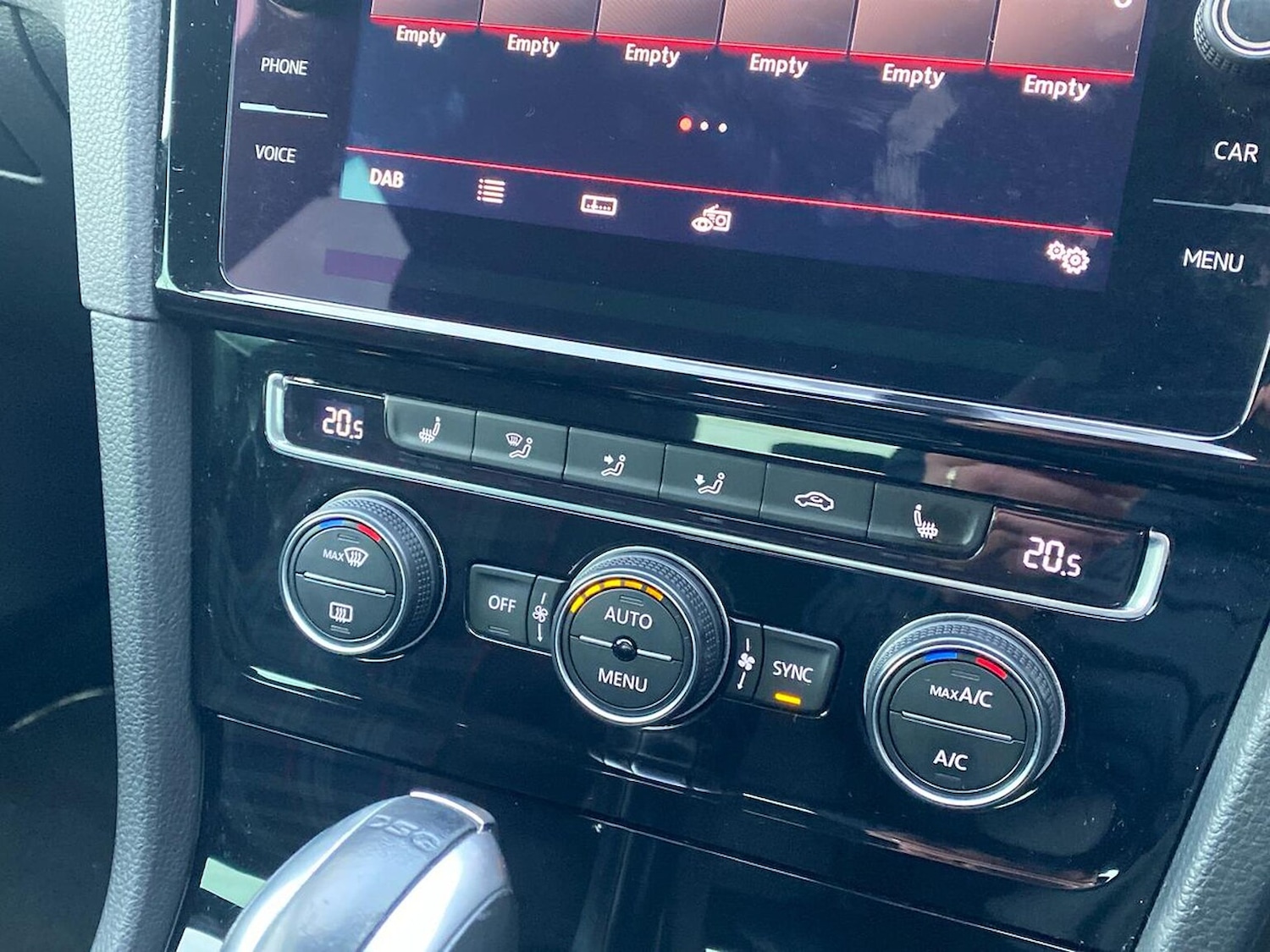 Used Volkswagen Golf 2017 for sale - 76627929: Photo 10