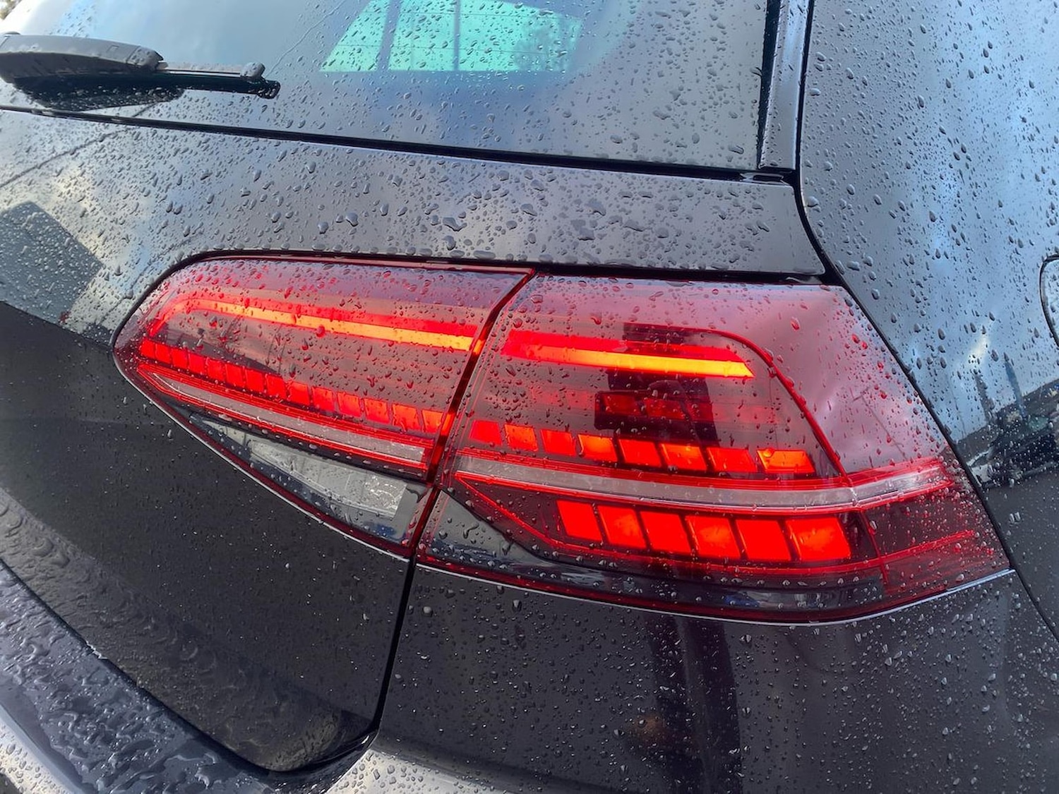 Used Volkswagen Golf 2017 for sale - 76627929: Photo 33