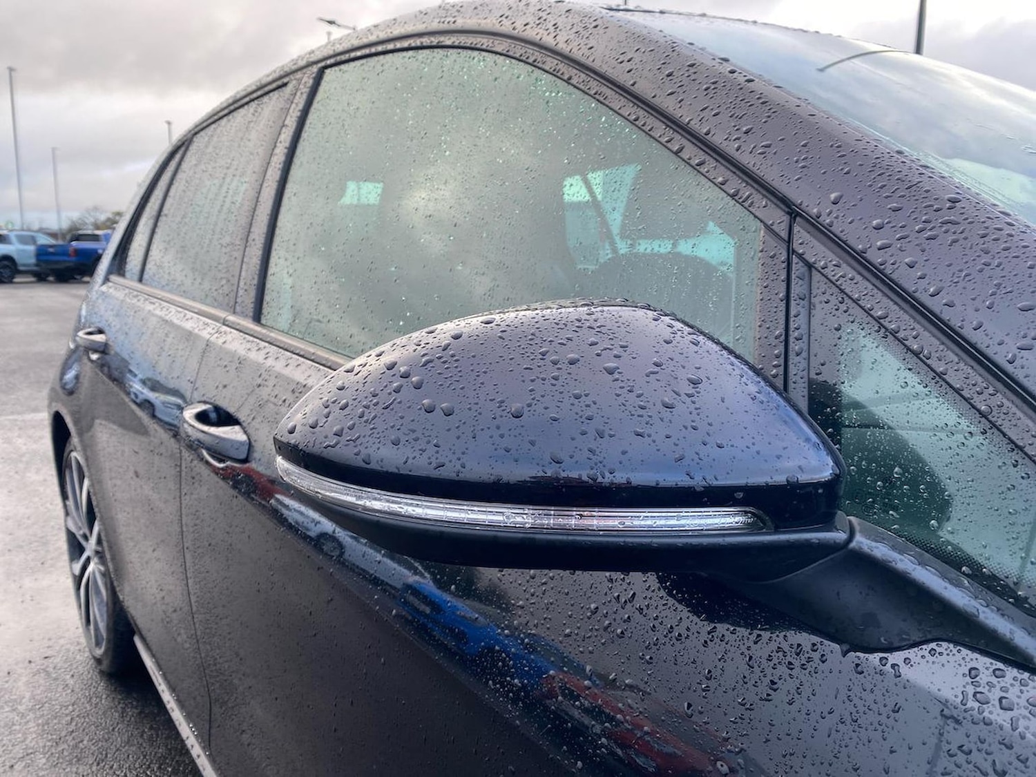 Used Volkswagen Golf 2017 for sale - 76627929: Photo 35