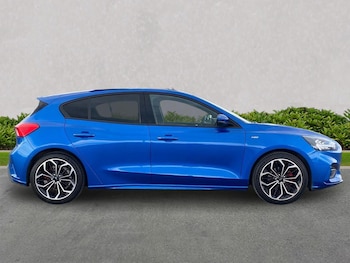 Used Ford Focus 2021 for sale - 78921055: Photo