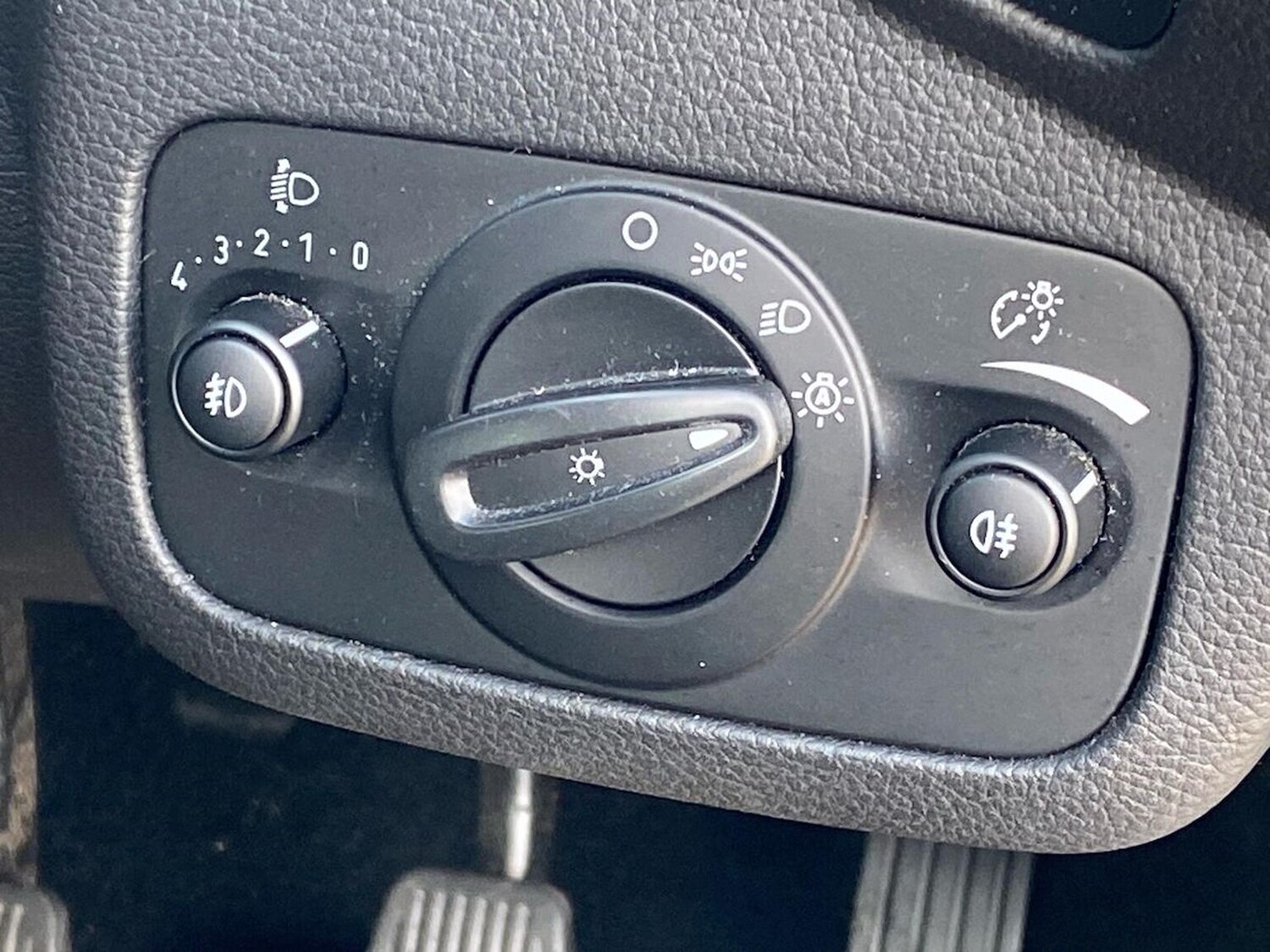 Used Ford C-Max 2017 for sale - 78195111: Photo 24