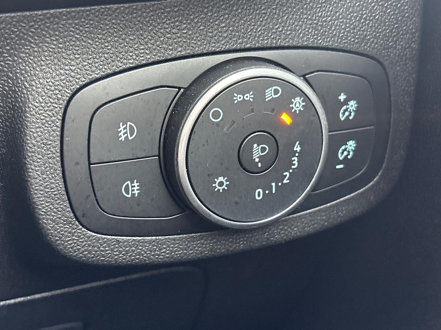 Used Ford Fiesta 2018 for sale - 76490803: Photo 22