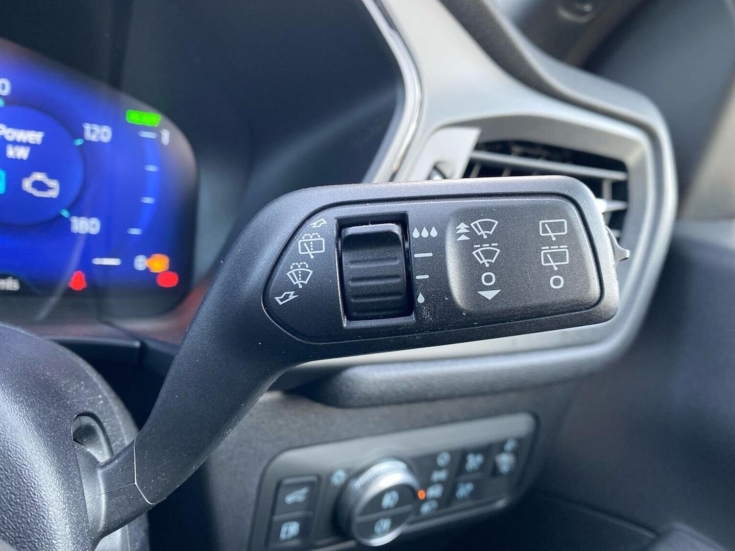 Used Ford Kuga 2022 for sale - 76300774: Photo 29