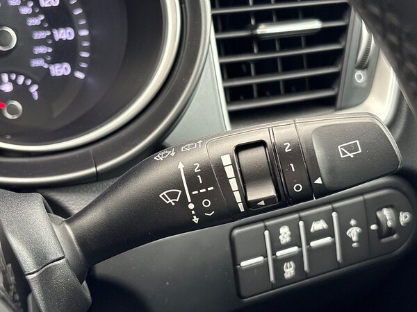 Used Kia XCeed 2023 for sale - 76206031: Photo 29