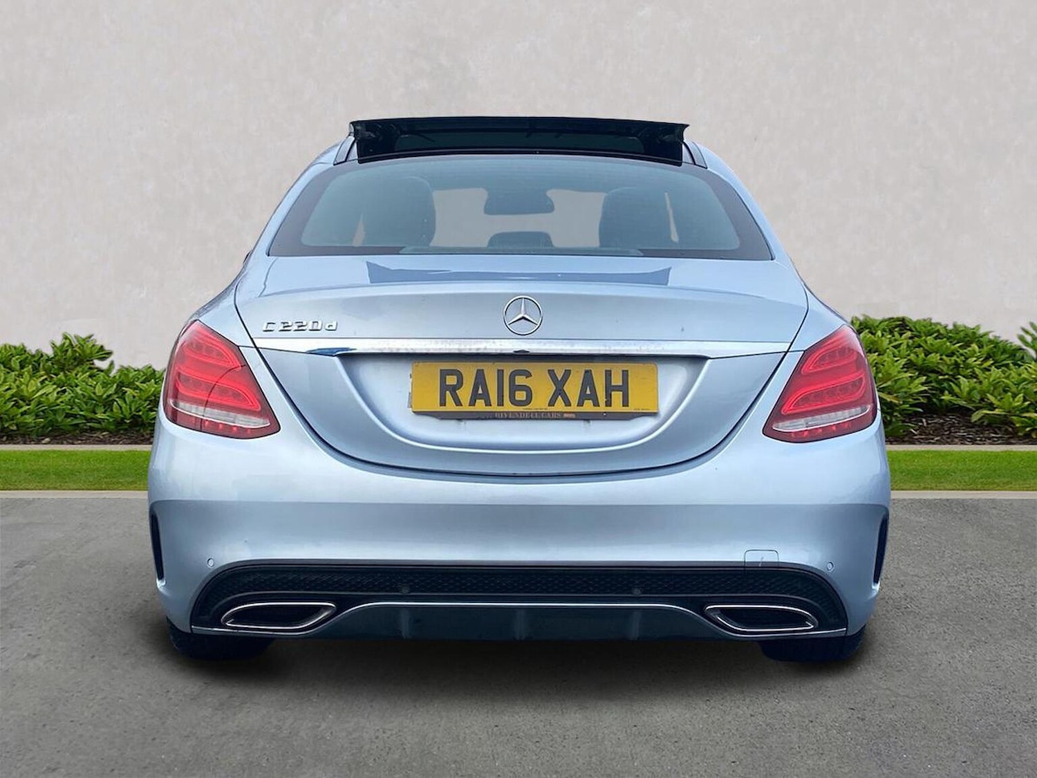 Used Mercedes-Benz C Class 2016 for sale - 77802126: Photo 4