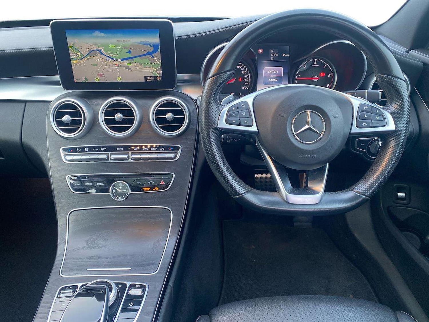 Used Mercedes-Benz C Class 2016 for sale - 77802126: Photo 9