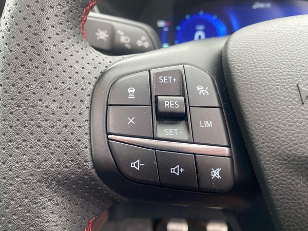 Used Ford Kuga 2023 for sale - 76273438: Photo 26