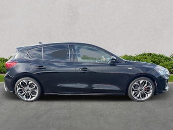 Used Ford Focus 2023 for sale - 75958372: Photo
