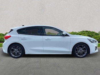 Used Ford Focus 2020 for sale - 75505218: Photo
