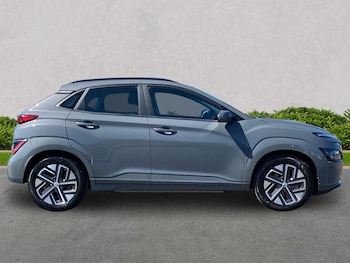 Used Hyundai KONA 2023 for sale - 78422641: Photo
