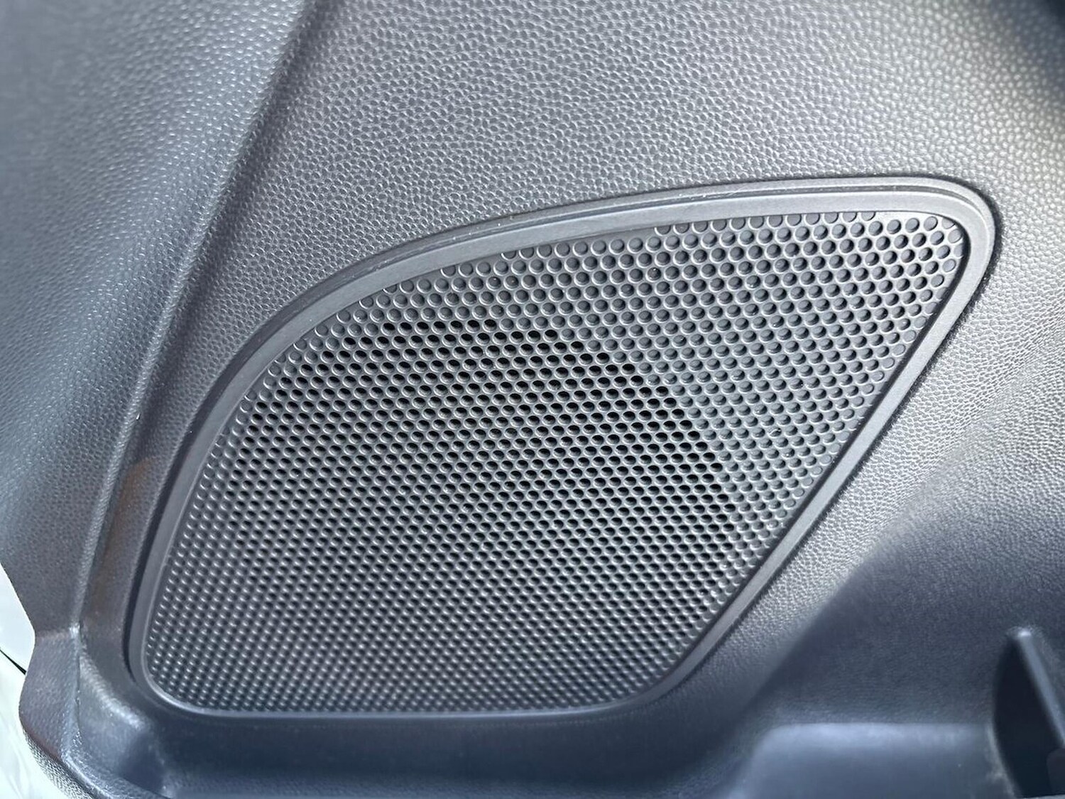 Used Ford Fiesta 2015 for sale - 77008314: Photo 33